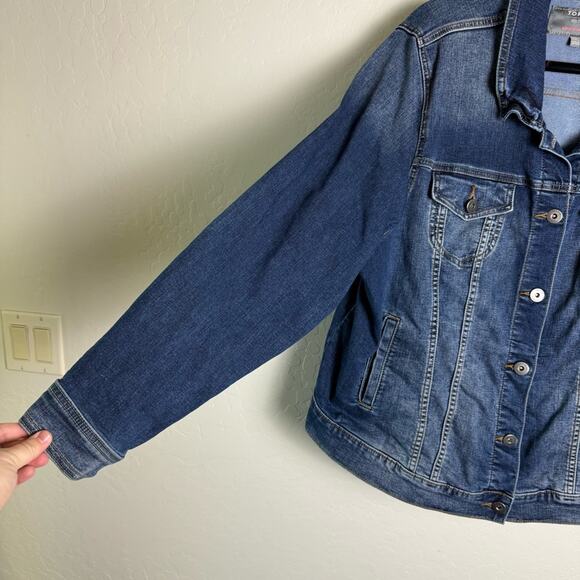 Torrid Denim Trucker Jacket Medium Wash 3X 11879816 - Picture 7 of 13